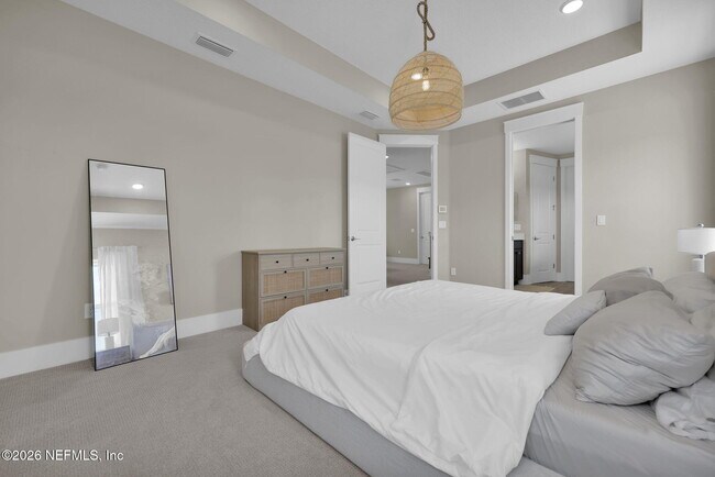 Building Photo - 202 Sutton Dr