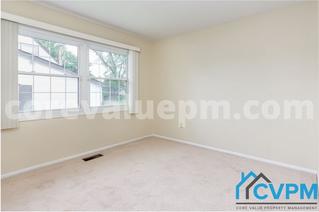 Building Photo - 12110 Tulip Grove Dr