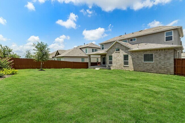 Building Photo - 24734 Resort Pkwy