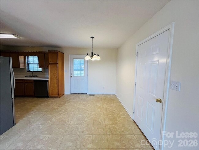 Building Photo - 2050 Rocketts Way