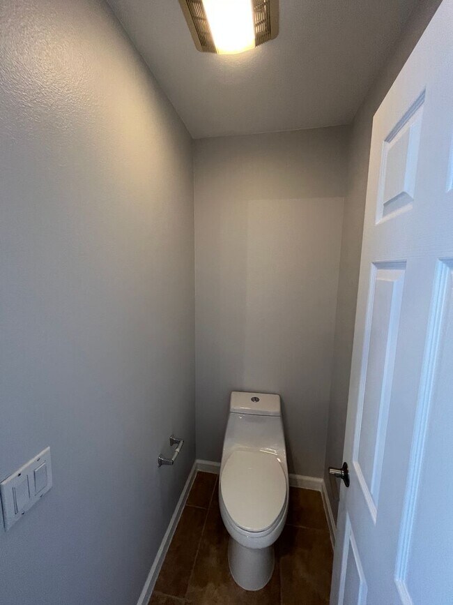 Building Photo - Spacious 4-Bedroom Home in Mira Mesa – Tam...