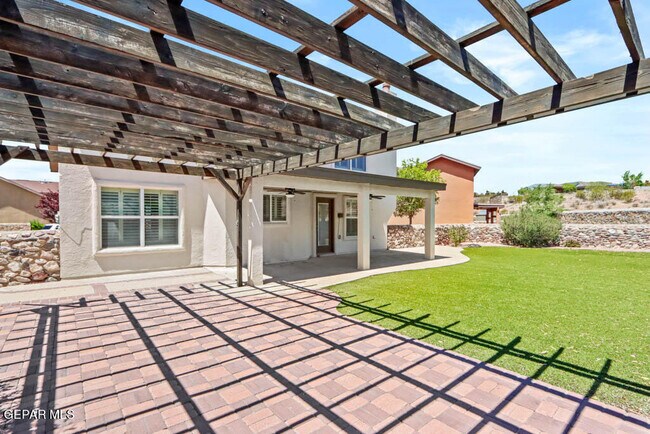 Building Photo - 1412 Cidra Del Sol Dr