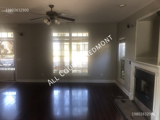 Building Photo - 13214 Meadowmere Rd