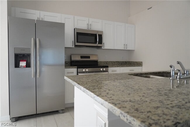 Building Photo - 4351 Country Club Blvd