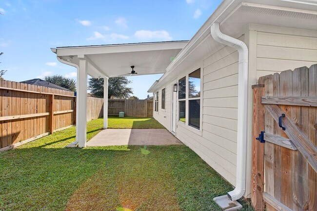 Building Photo - 6706 Portlick Dr