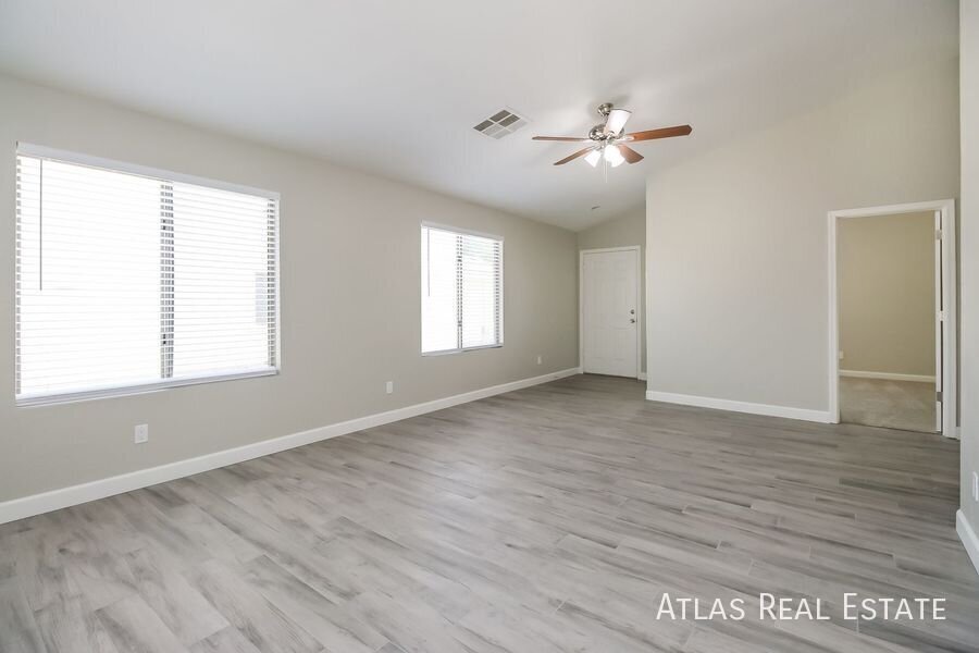 Building Photo - 2472 W Wrangler Way