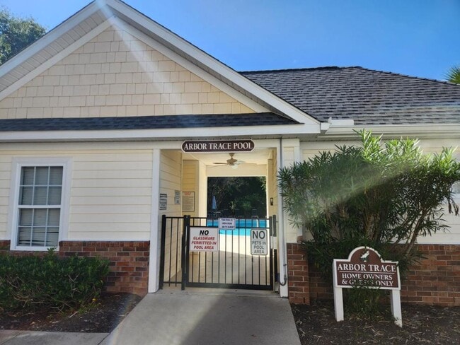 Building Photo - 6015 Catalina Dr