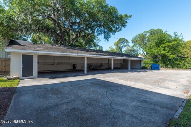 Building Photo - 1612 Flagler Ave