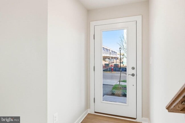 Building Photo - 1017 Venifena Terrace SE