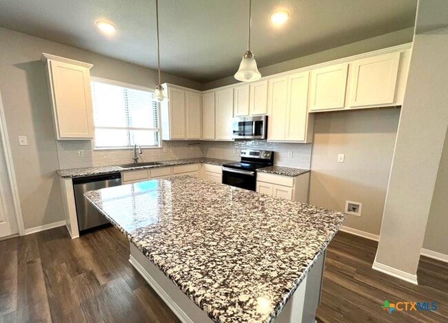 Building Photo - 978 Aurora Grv Bnd