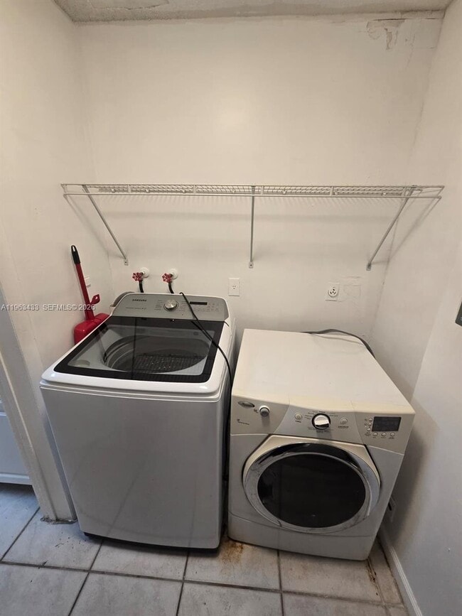 Building Photo - 9287 NW 18th St