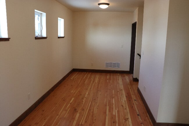 Building Photo - 1016 N 15th Ave