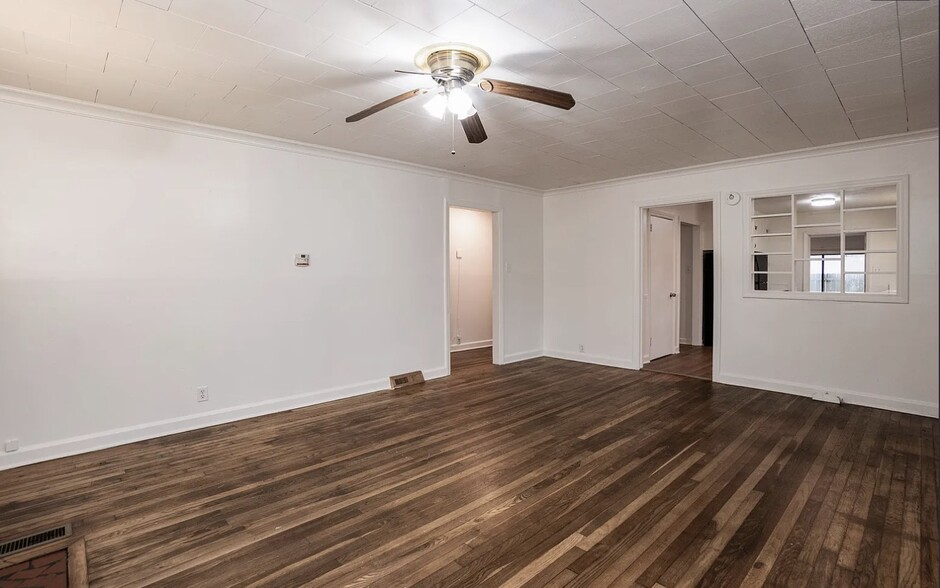 Building Photo - 1734 Legion Rd