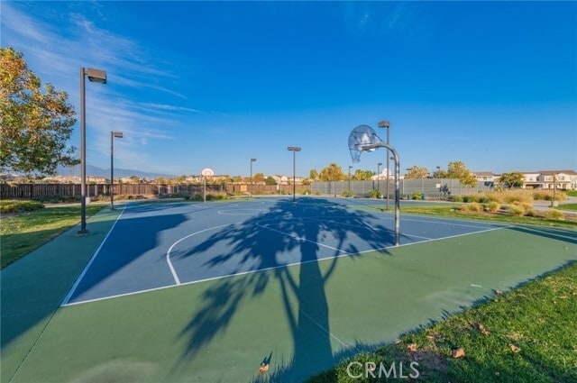 Building Photo - 6248 Desales St