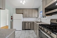 Building Photo - 9 Deborah Dr