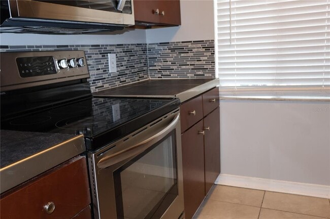 Building Photo - 7609 Abbey Ln