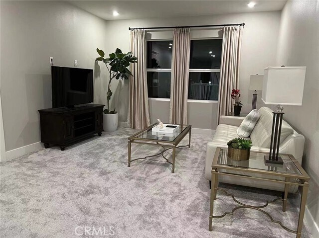 Building Photo - 16559 Pathfinder Ave