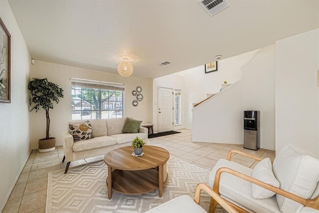 Building Photo - 2003 Erika Cove