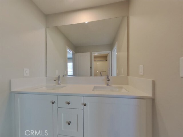 Building Photo - 28097 Cookhouse Ln