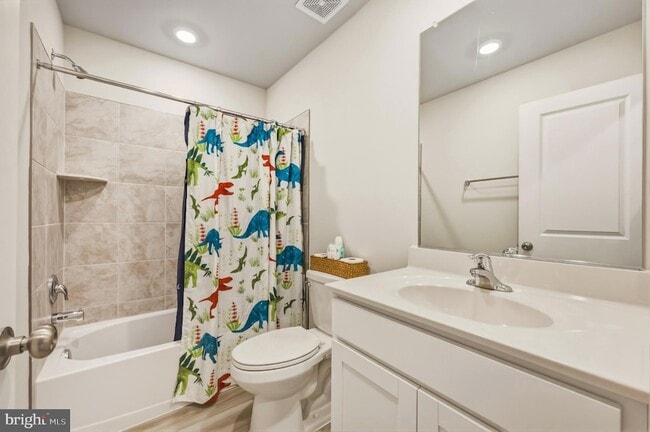 Building Photo - 51 Short Br Dr