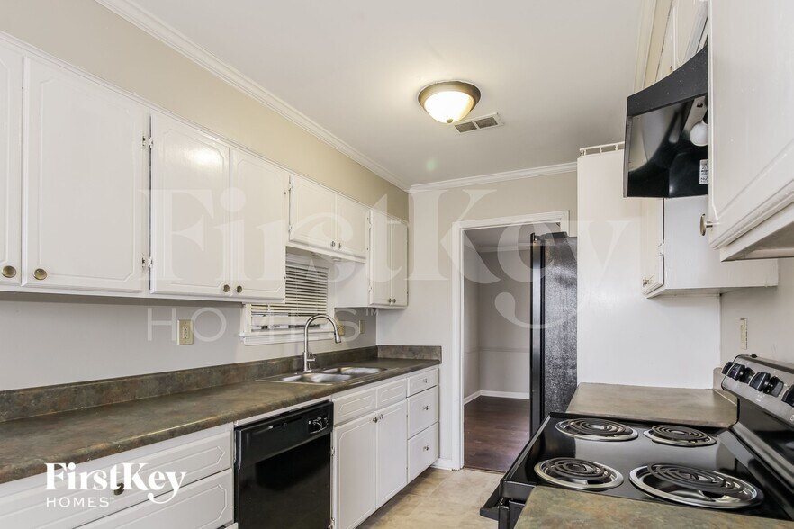 Building Photo - 3854 Waterfall Dr