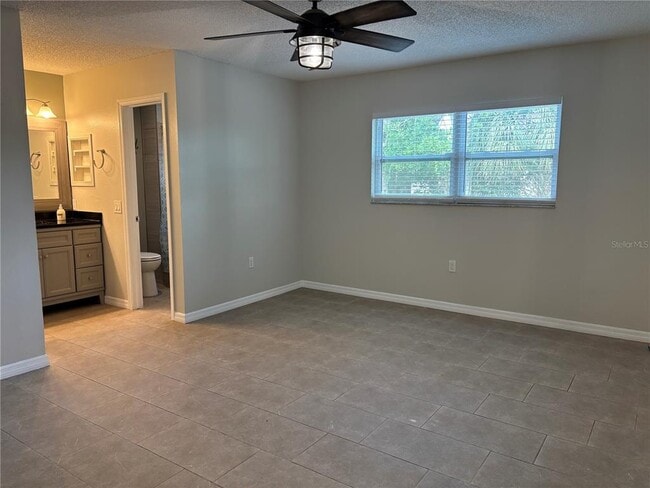 Building Photo - 8363 Jennifer Ln