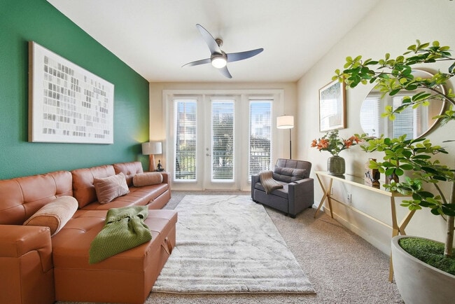 Building Photo - 1700 W Cleveland St