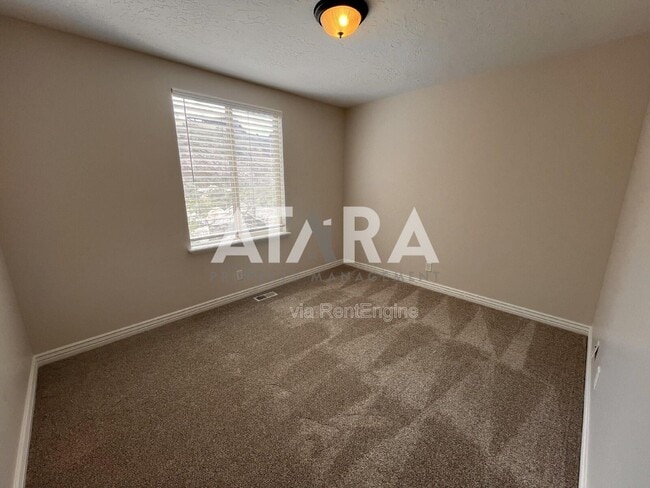 Building Photo - 7845 Ruby Valley Dr
