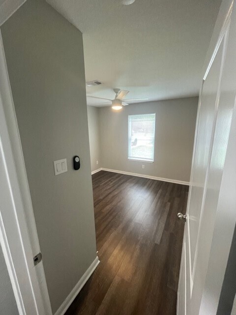 Building Photo - 604 W Willis St