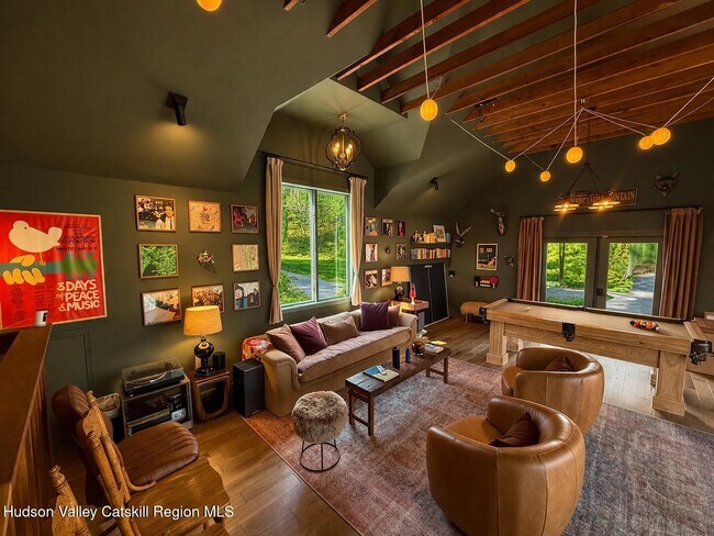 Building Photo - 26 Webster Rd