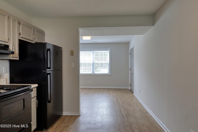 Building Photo - 2314 Indian Dr