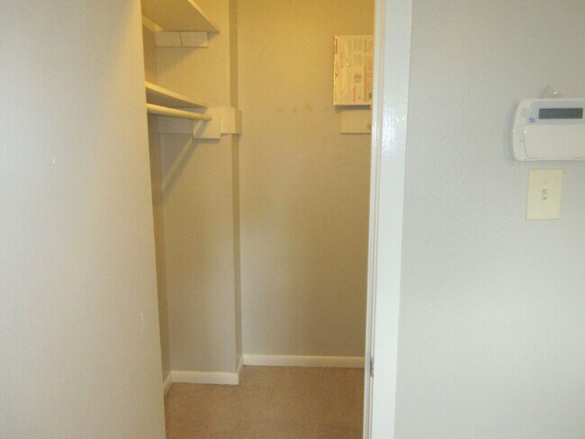 Building Photo - Spring Branch Condo  ALL BILLS PAID!