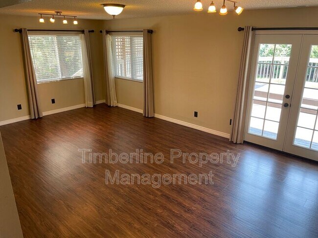 Building Photo - 8322 Radcliff Dr