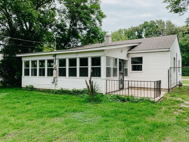 Building Photo - 3 Bdrm 1 Bath in Millington