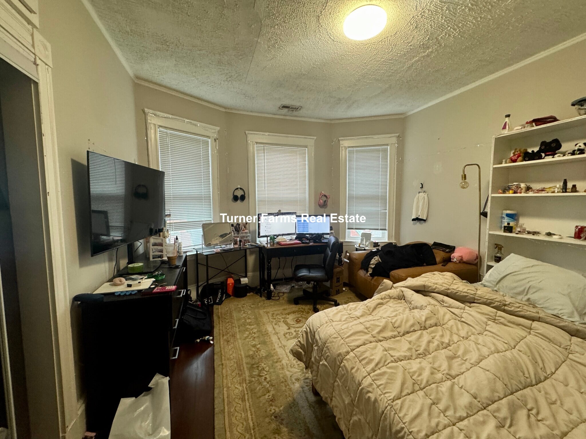 Building Photo - 724 Parker St