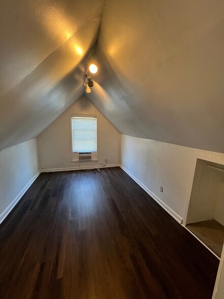Bedroom 3 - 1304 N Morningside Dr NE