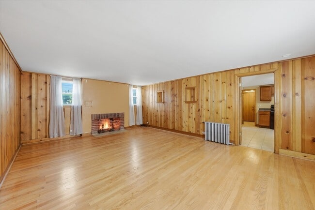 Building Photo - 7058 S Fairfield Ave