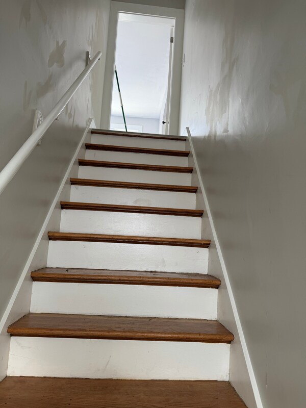 Building Photo - 61 Woodlawn St