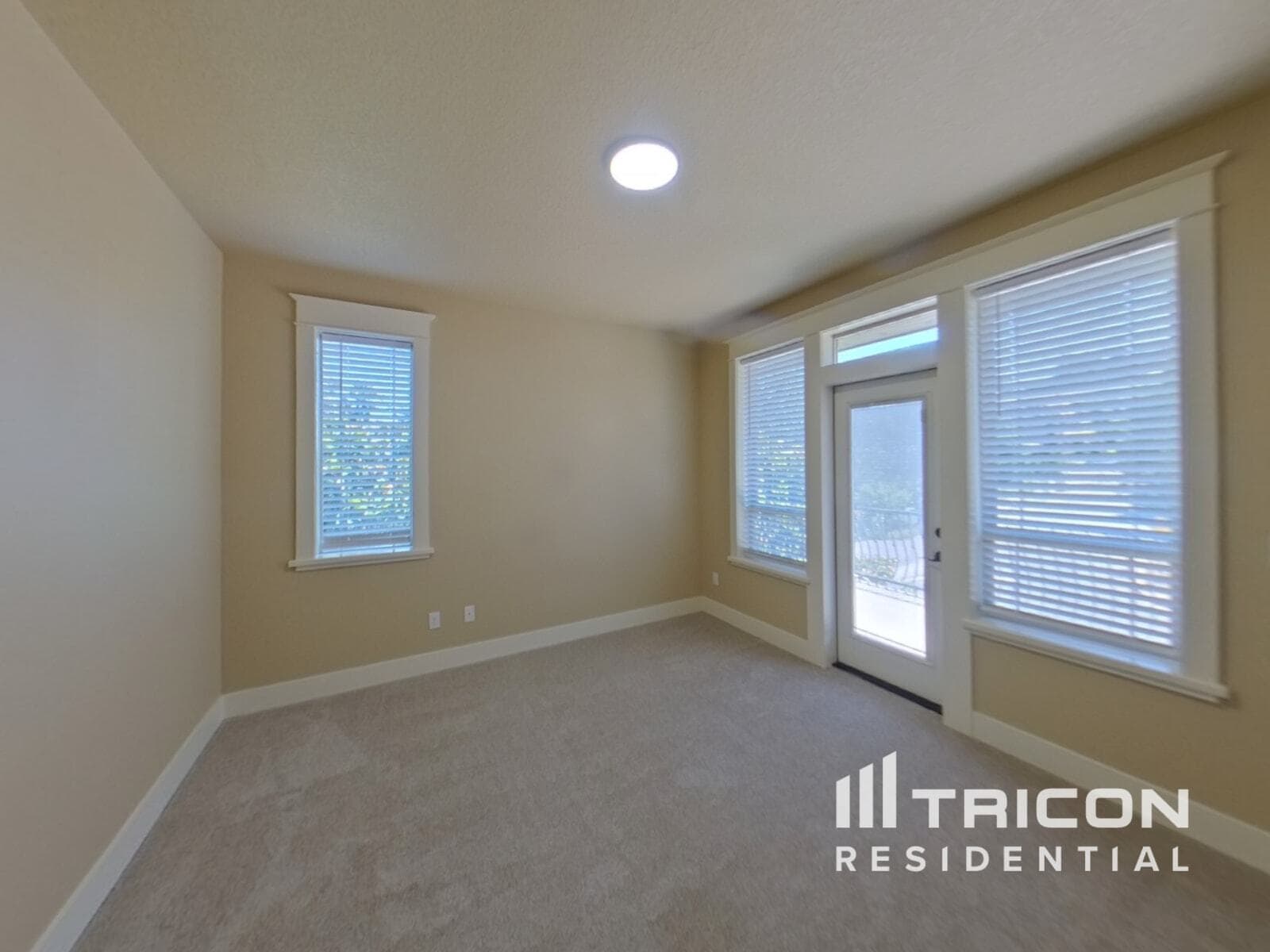 Building Photo - 11593 SE Waterleaf Dr