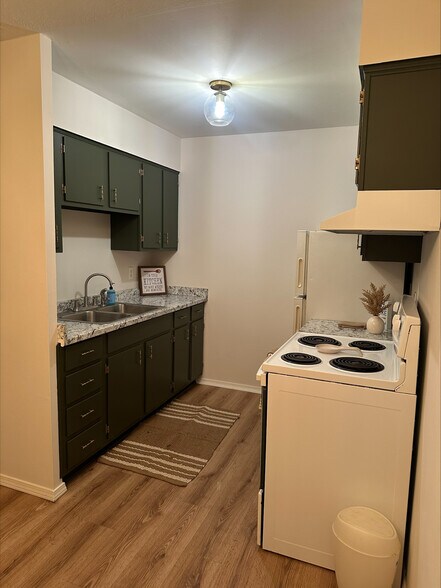 Building Photo - 4214 Billtown Rd