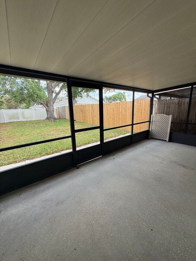 Building Photo - Stylish 2-Bedroom, 2-Bath Home in the Hear...
