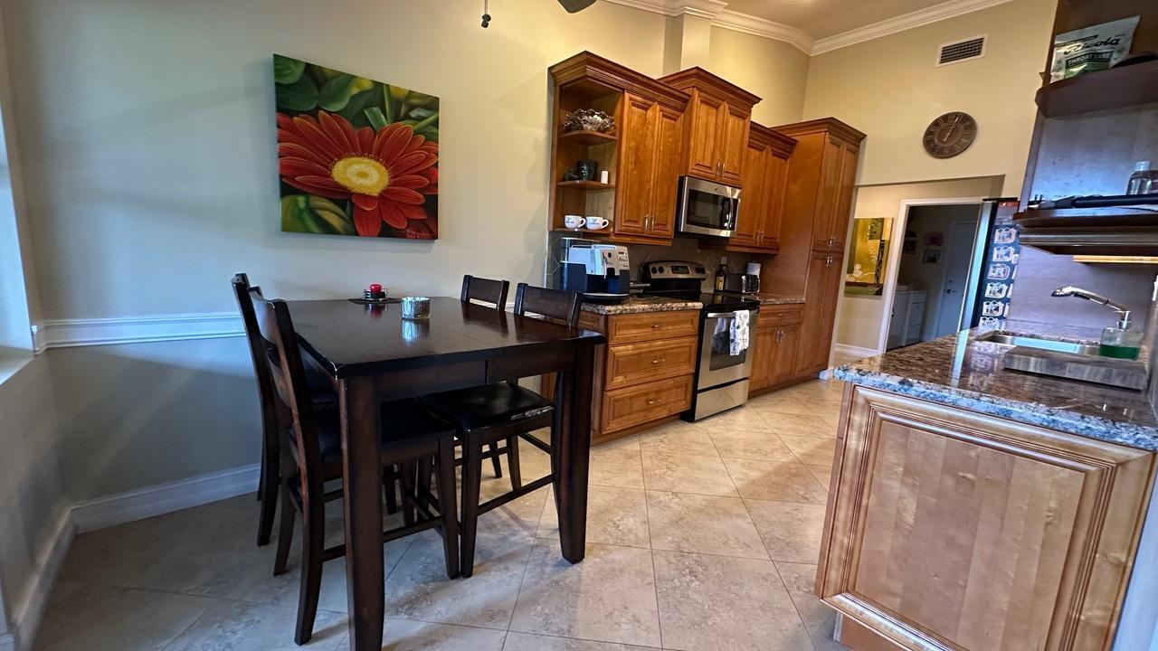 Building Photo - 6594 Casabella Ln