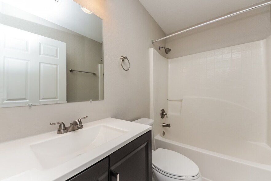 Building Photo - 387 Cocoa Ct