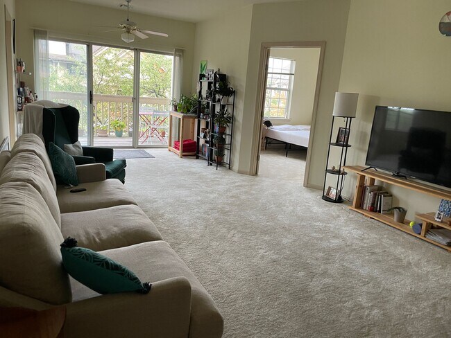 living room - 8660 S Liberty Ln