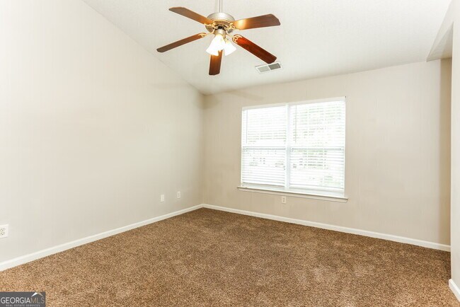Building Photo - 241 Lossie Ln