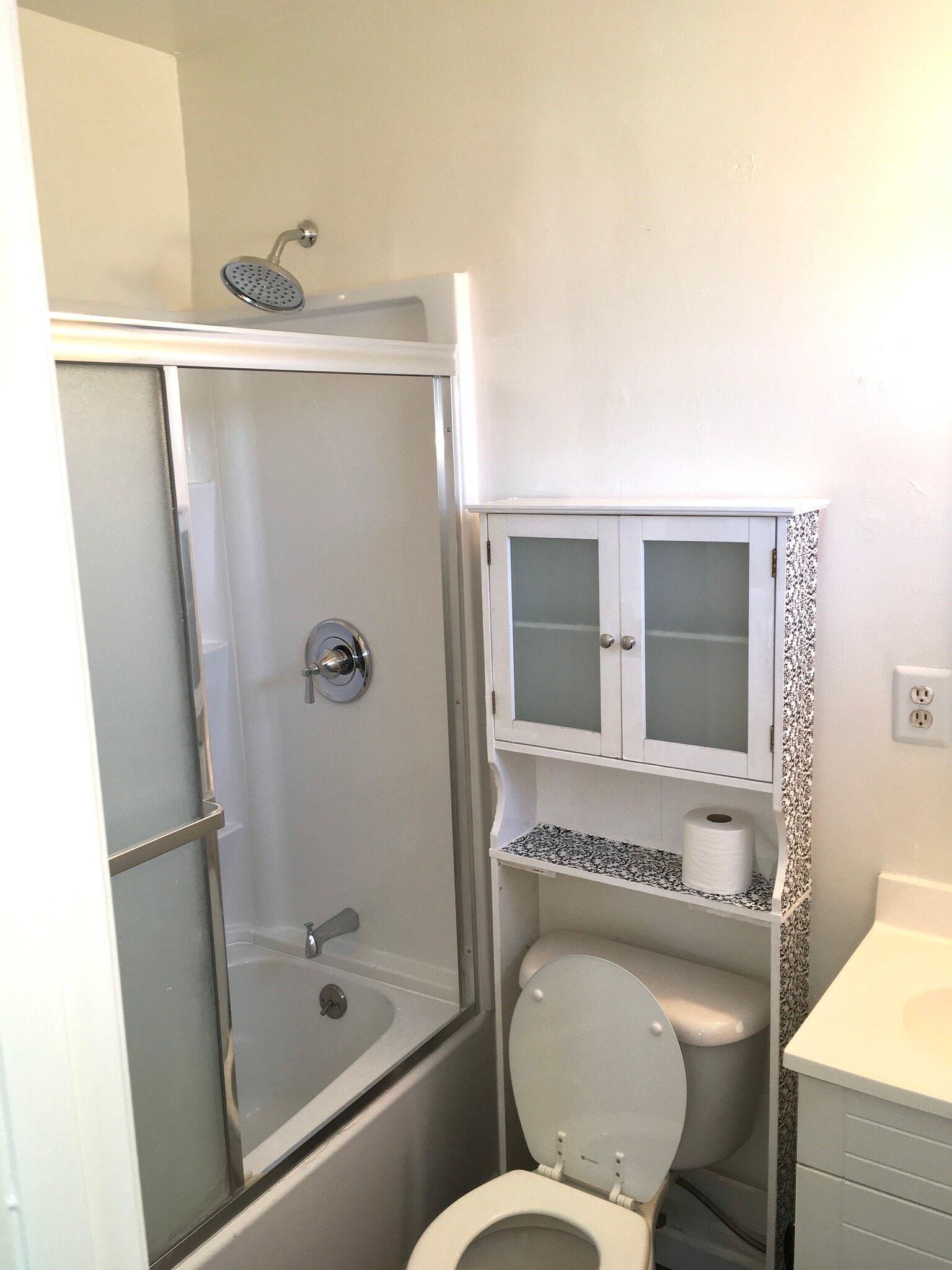 Building Photo - 1129 E Maple St