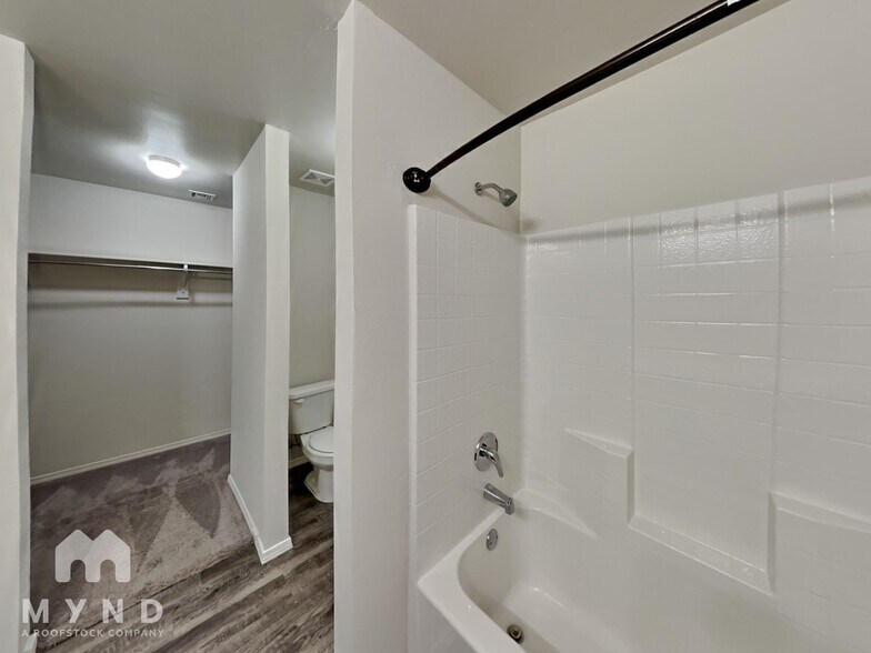 Building Photo - 4208 Umbria Rd