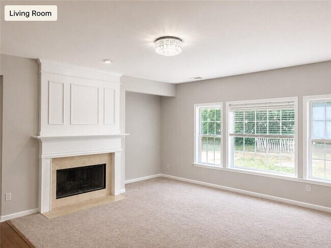 Building Photo - 380 Simonton Crest Dr SE