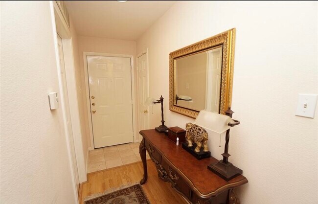 Building Photo - 3231 Allen Pkwy