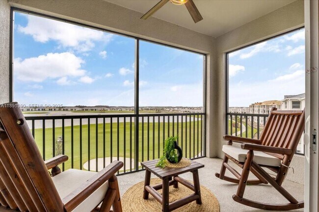 Building Photo - 5715 Double Eagle Cir